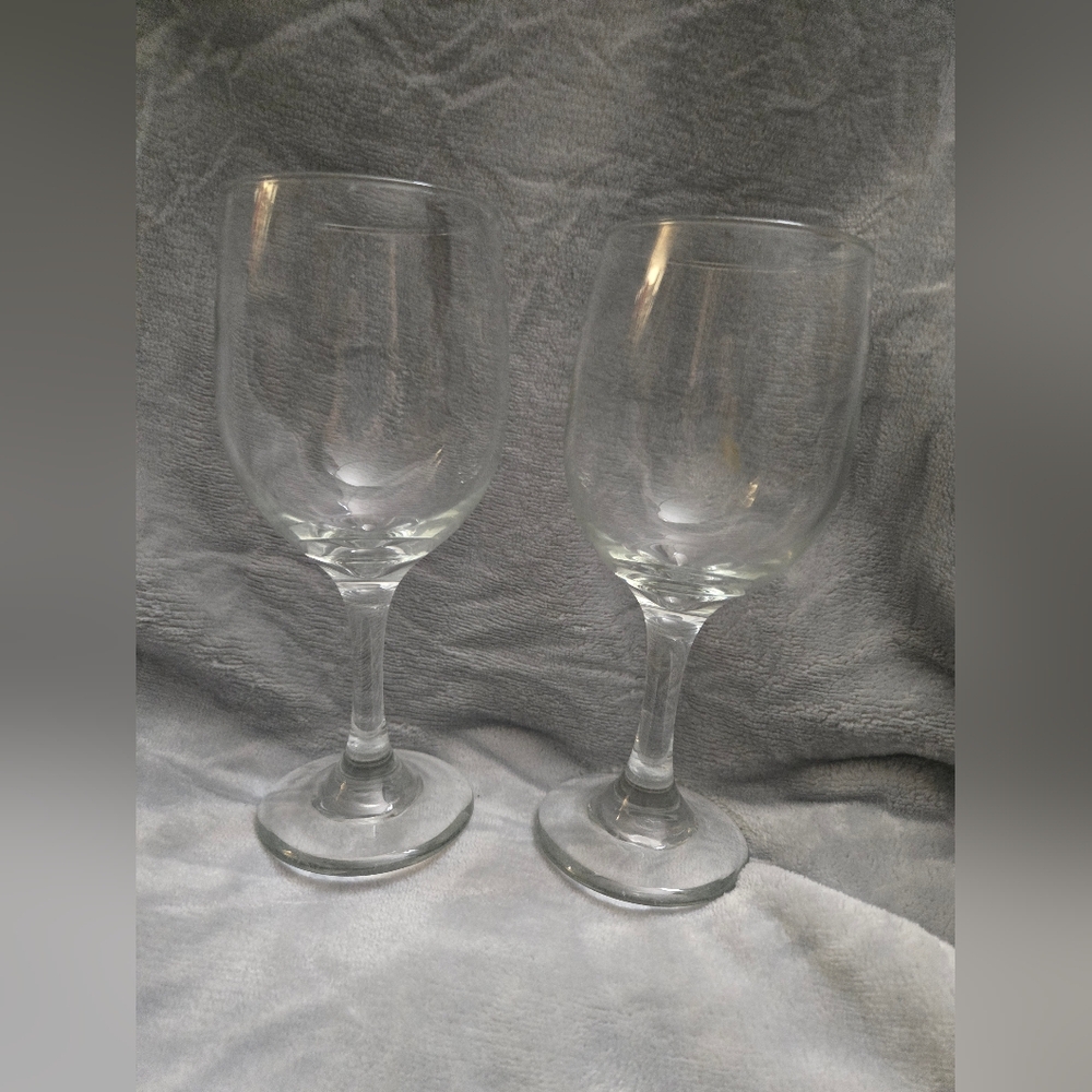 🌺Elegant Clear Wine Glasses Set